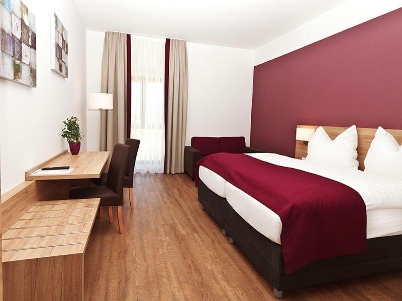 Landgasthaus Zur Linde Pleiskirchen Dış mekan fotoğraf