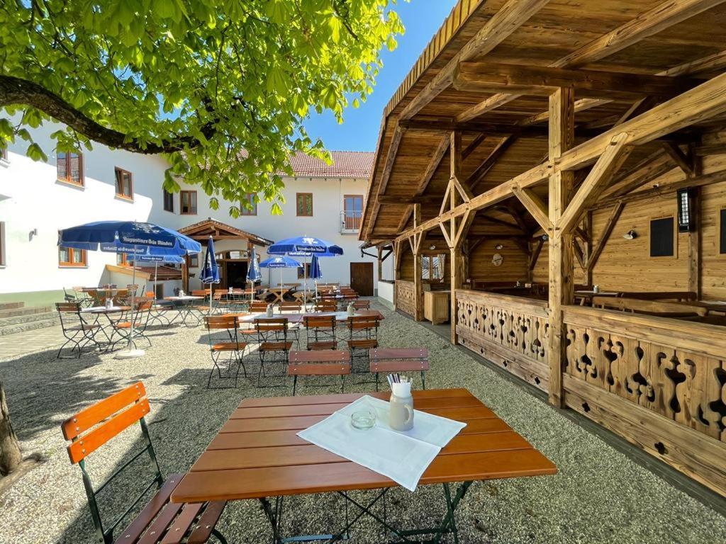 Landgasthaus Zur Linde Pleiskirchen Dış mekan fotoğraf