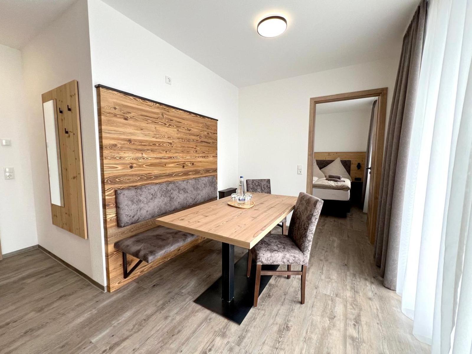 Landgasthaus Zur Linde Pleiskirchen Dış mekan fotoğraf