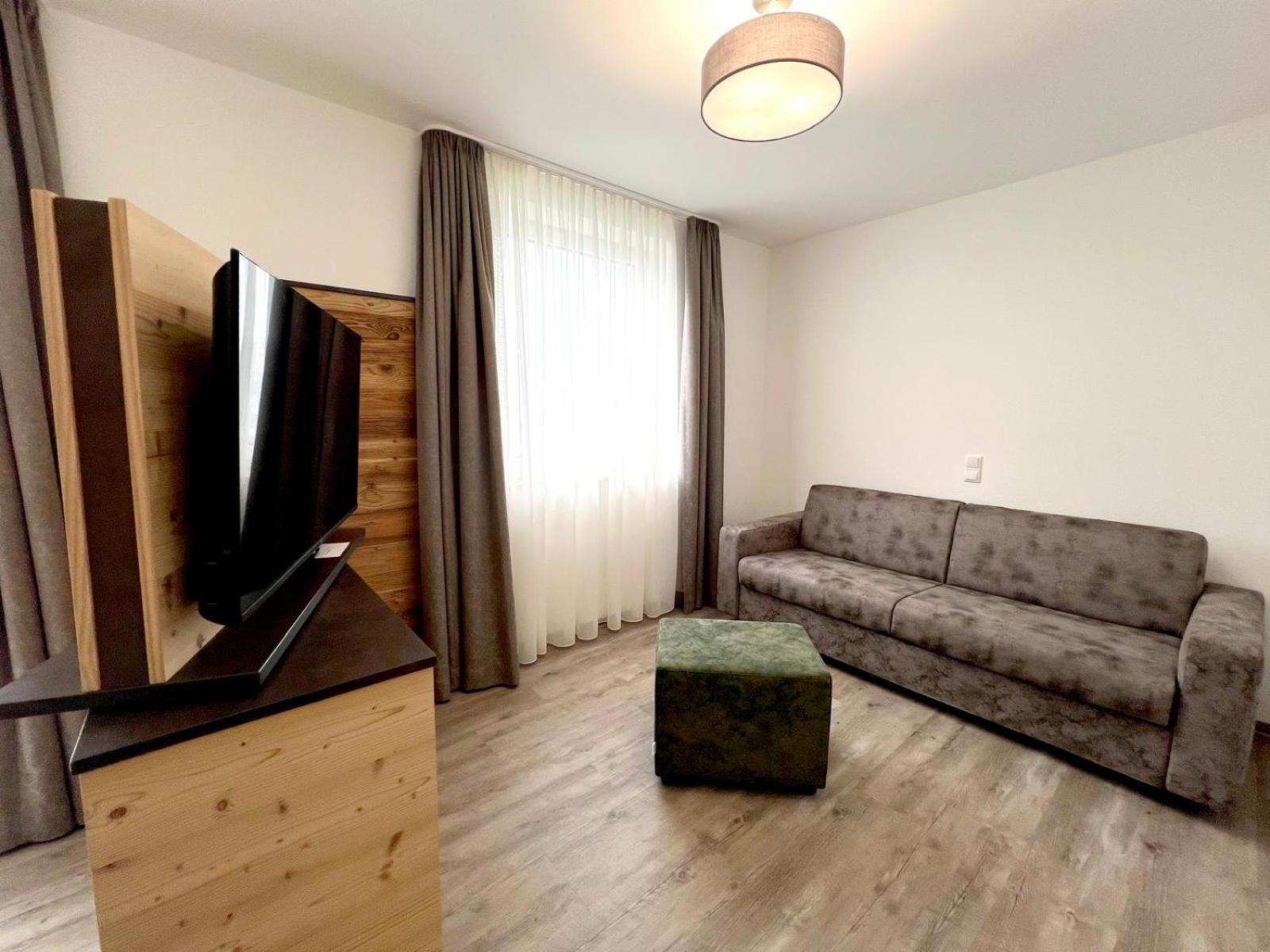 Landgasthaus Zur Linde Pleiskirchen Dış mekan fotoğraf